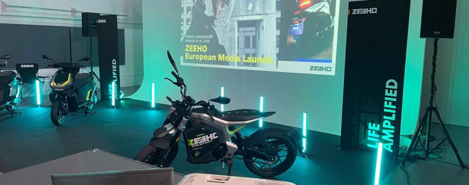 Rent projector en Barcelona e Ibiza