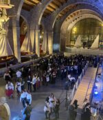 Cómo Crear una Experiencia Sensorial Inmersiva con Sonido e Iluminación Profesional